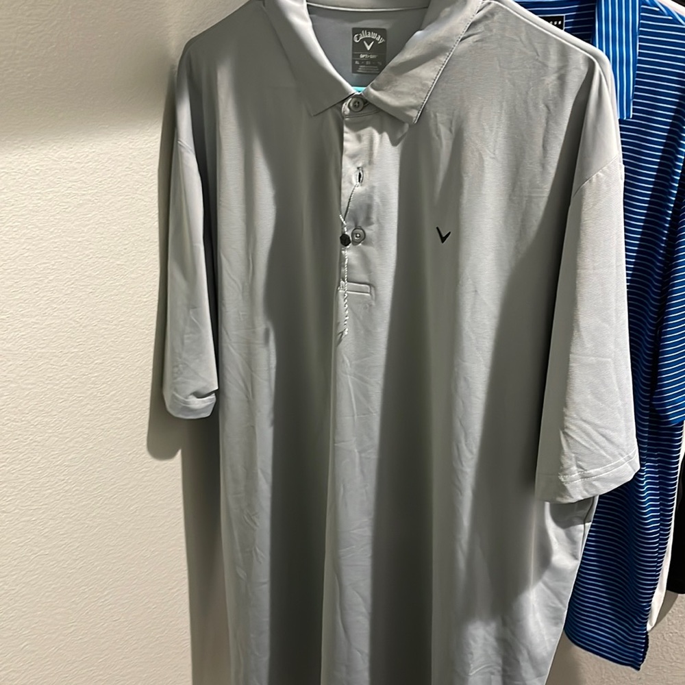 The callaway XL polos t shirt.